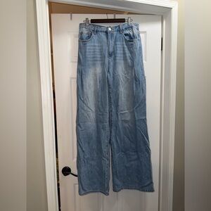 Classic Wide-Leg Women’s Jeans - Light Blue